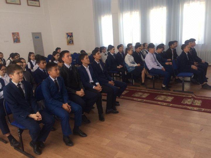 Ы.Сүлейменов атындағы №37 орта мектебі.